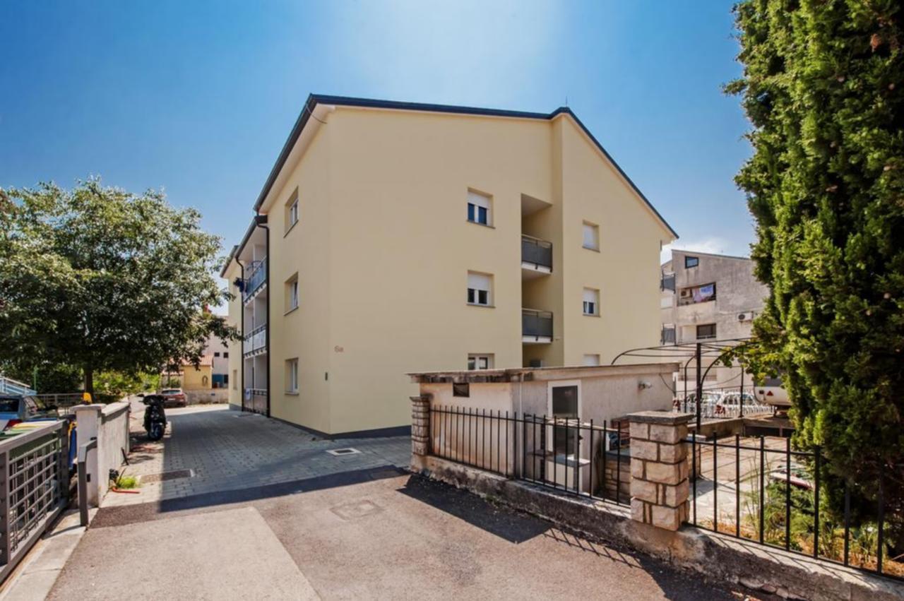 Apartment Brigite Ровинь Экстерьер фото